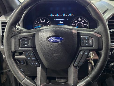 Used 2016 Ford F150 XLT w/ Equipment Group 302A Luxury image 11