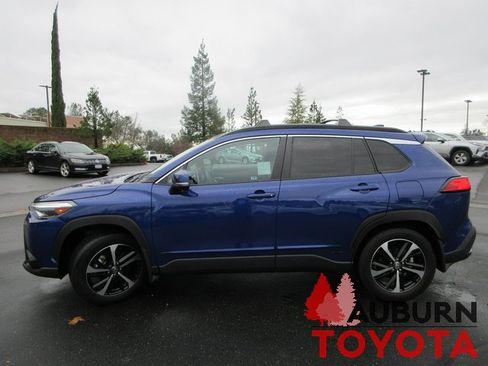 Certified 2024 Toyota Corolla Cross XSE image 7