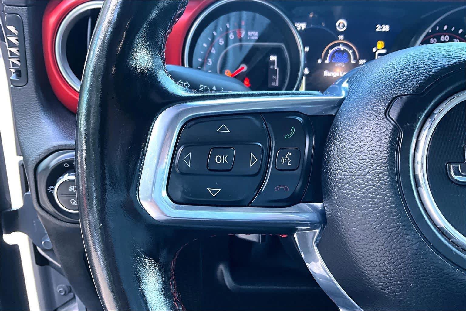 Used 2021 Jeep Gladiator Rubicon AWD/4WD image 22