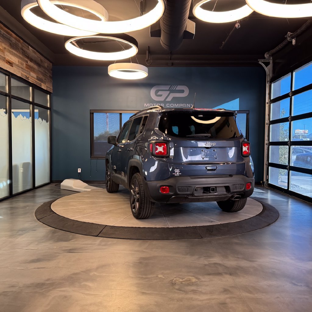 Used 2021 Jeep Renegade Latitude AWD/4WD image 5