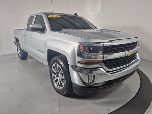 Used 2018 Chevrolet Silverado 1500 LT w/ All Star Edition image 6