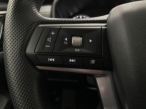 New 2026 Mitsubishi Outlander ES image 14