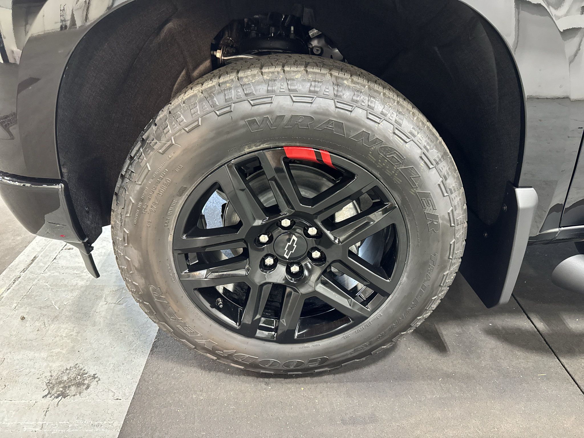 New 2026 Chevrolet Silverado 1500 RST w/ Redline Edition AWD/4WD image 12