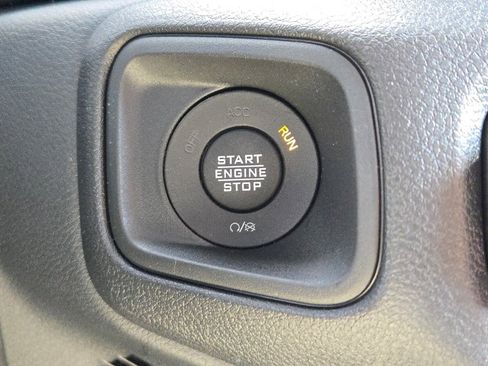 New 2026 Jeep Gladiator Sport image 28