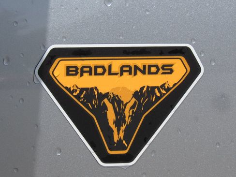 Used 2024 Ford Bronco Badlands AWD/4WD image 8