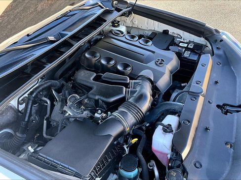 Used 2019 Toyota 4Runner Limited image 31