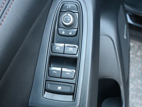 Certified 2025 Subaru Ascent Bronze Edition image 15