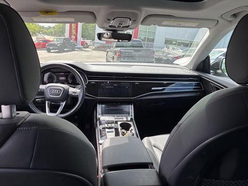 Used 2023 Audi Q8 Premium Plus AWD/4WD image 28