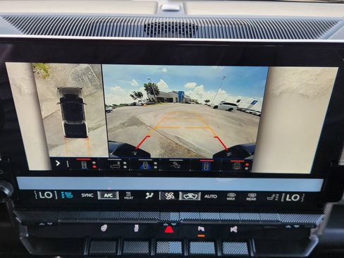 New 2025 GMC Hummer EV 2X AWD/4WD image 19
