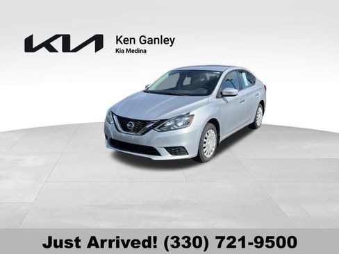 Used 2016 Nissan Sentra S FWD image 1