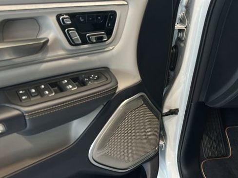 Used 2025 RAM 1500 Tungsten AWD/4WD image 11