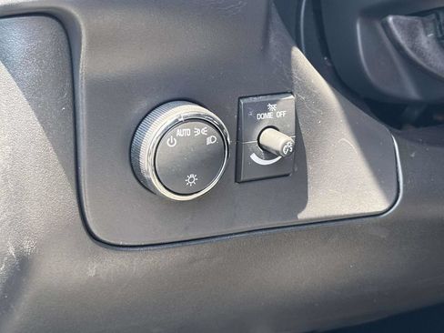 Used 2025 GMC Savana 2500 w/ Driver Convenience Package RWD image 22