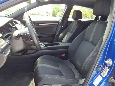 Used 2018 Honda Civic Sport image 3
