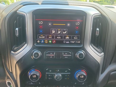 Used 2020 Chevrolet Silverado 1500 LT Trail Boss w/ Midnight Edition AWD/4WD image 29