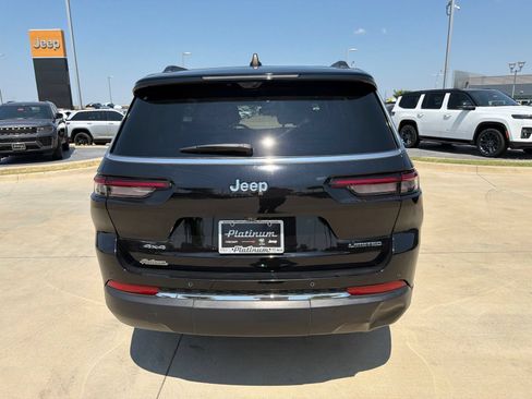Used 2023 Jeep Grand Cherokee L Limited w/ Luxury Tech Group II AWD/4WD image 4
