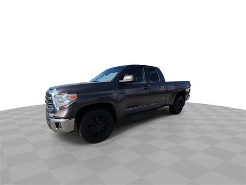 Used 2016 Toyota Tundra SR5 image 4