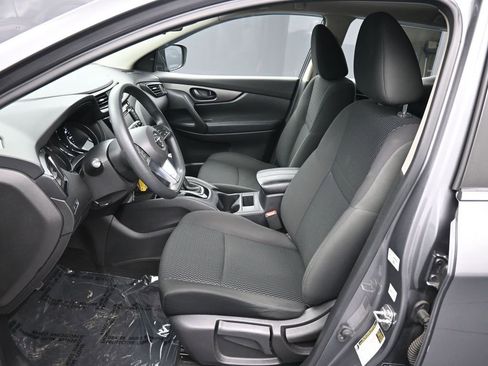 Used 2019 Nissan Rogue Sport S w/ Appearance Package FWD image 18