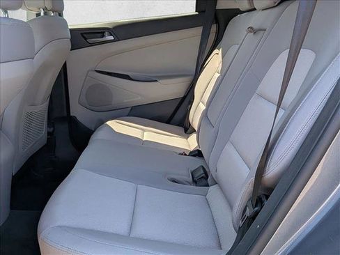 Used 2017 Hyundai Tucson SE FWD image 12