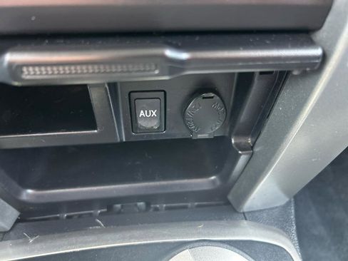 Used 2010 Toyota 4Runner Limited AWD/4WD image 21