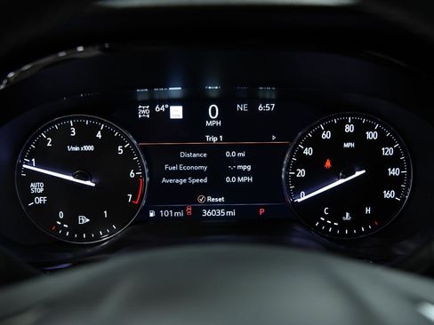 Used 2023 Buick Envision Avenir image 32