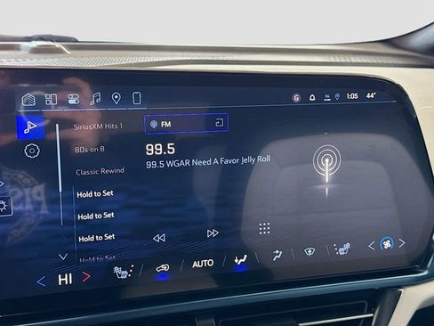 New 2026 Chevrolet Equinox EV LT image 16