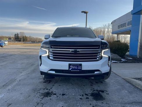 Used 2023 Chevrolet Tahoe High Country image 2