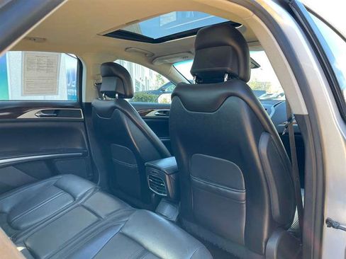 Used 2013 Lincoln MKZ image 49