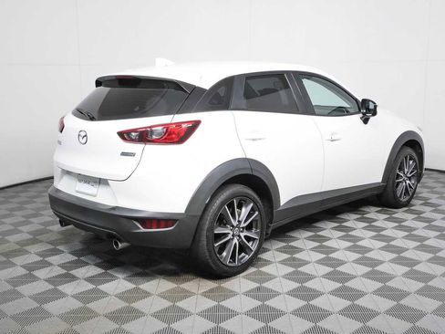 Used 2018 MAZDA CX-3 Touring FWD image 3