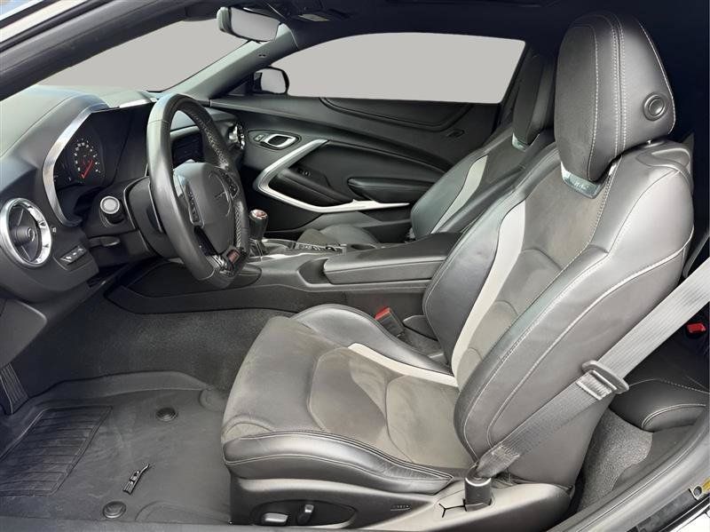 Used 2019 Chevrolet Camaro SS RWD image 18