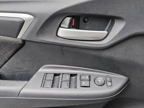 Used 2015 Honda Fit EX image 32