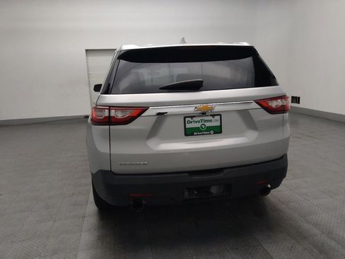 Used 2021 Chevrolet Traverse LS FWD image 6