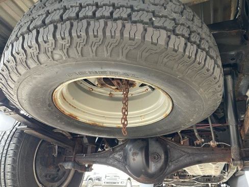 Used 1994 Nissan Pickup XE image 42