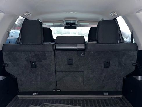 Used 2018 Toyota 4Runner TRD Off-Road image 27