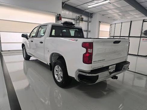 Used 2023 Chevrolet Silverado 1500 W/T w/ Trailering Package AWD/4WD image 5