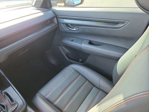 Used 2025 Honda CR-V Sport-L image 4