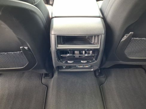 Used 2023 Jeep Grand Cherokee Altitude AWD/4WD image 17