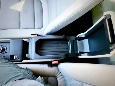 Used 2017 BMW i3 w/ Range Extender image 63