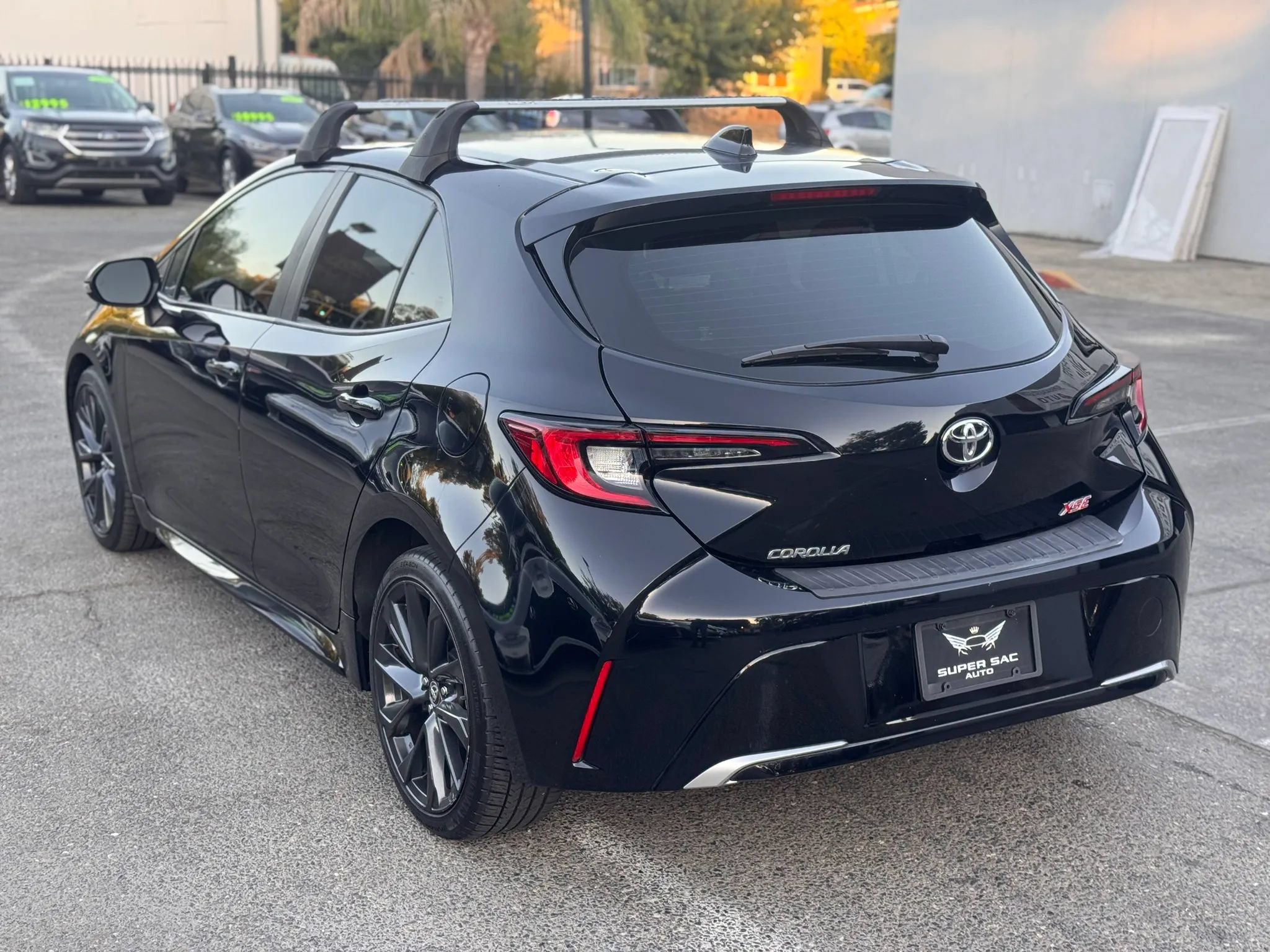 Used 2023 Toyota Corolla XSE FWD image 4