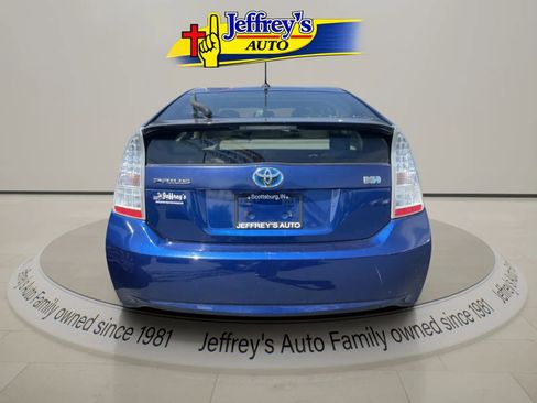 Used 2010 Toyota Prius Five FWD image 2