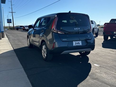 Used 2023 Kia Soul LX w/ Option Group 015 image 5