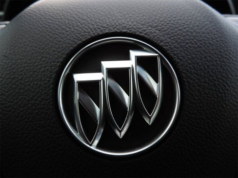 Used 2020 Buick Envision Essence image 24