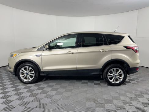 Used 2017 Ford Escape SE w/ SE Cold Weather Package image 2