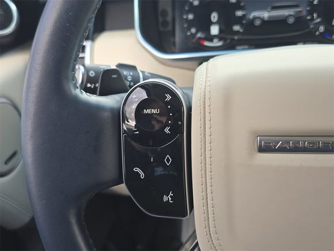 Used 2020 Land Rover Range Rover HSE image 20