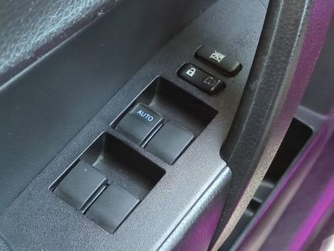 Used 2016 Toyota Corolla S image 20