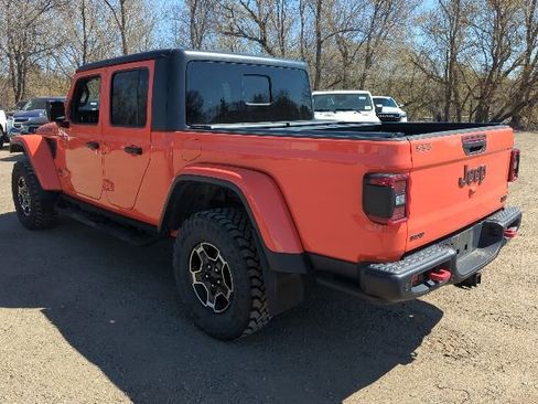 Used 2023 Jeep Gladiator Rubicon AWD/4WD image 11