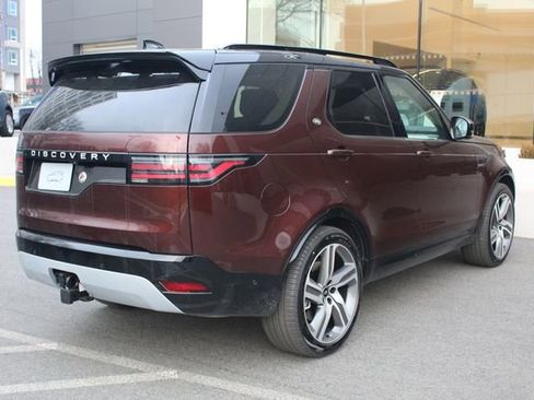 New 2026 Land Rover Discovery Limited Edition image 2