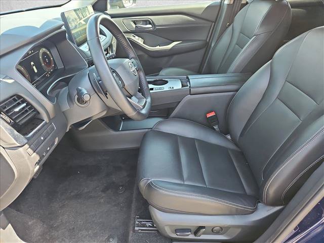 Used 2026 Nissan Rogue SL FWD image 22