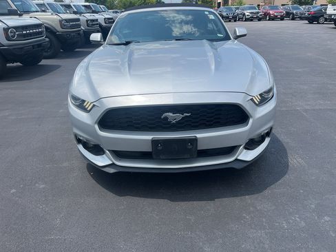 Used 2015 Ford Mustang Convertible w/ Equipment Group 051A RWD image 2