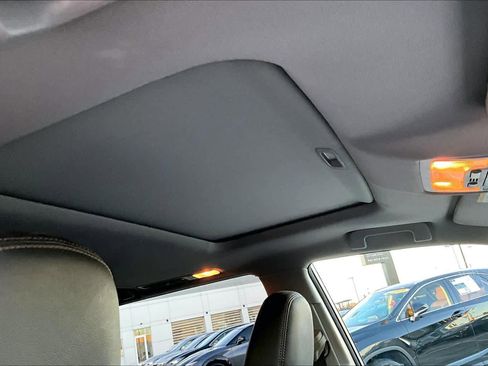 Used 2015 Toyota Highlander Limited image 13