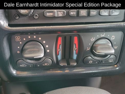 Used 2004 Chevrolet Monte Carlo SS w/ Preferred Equipment Group FWD image 21